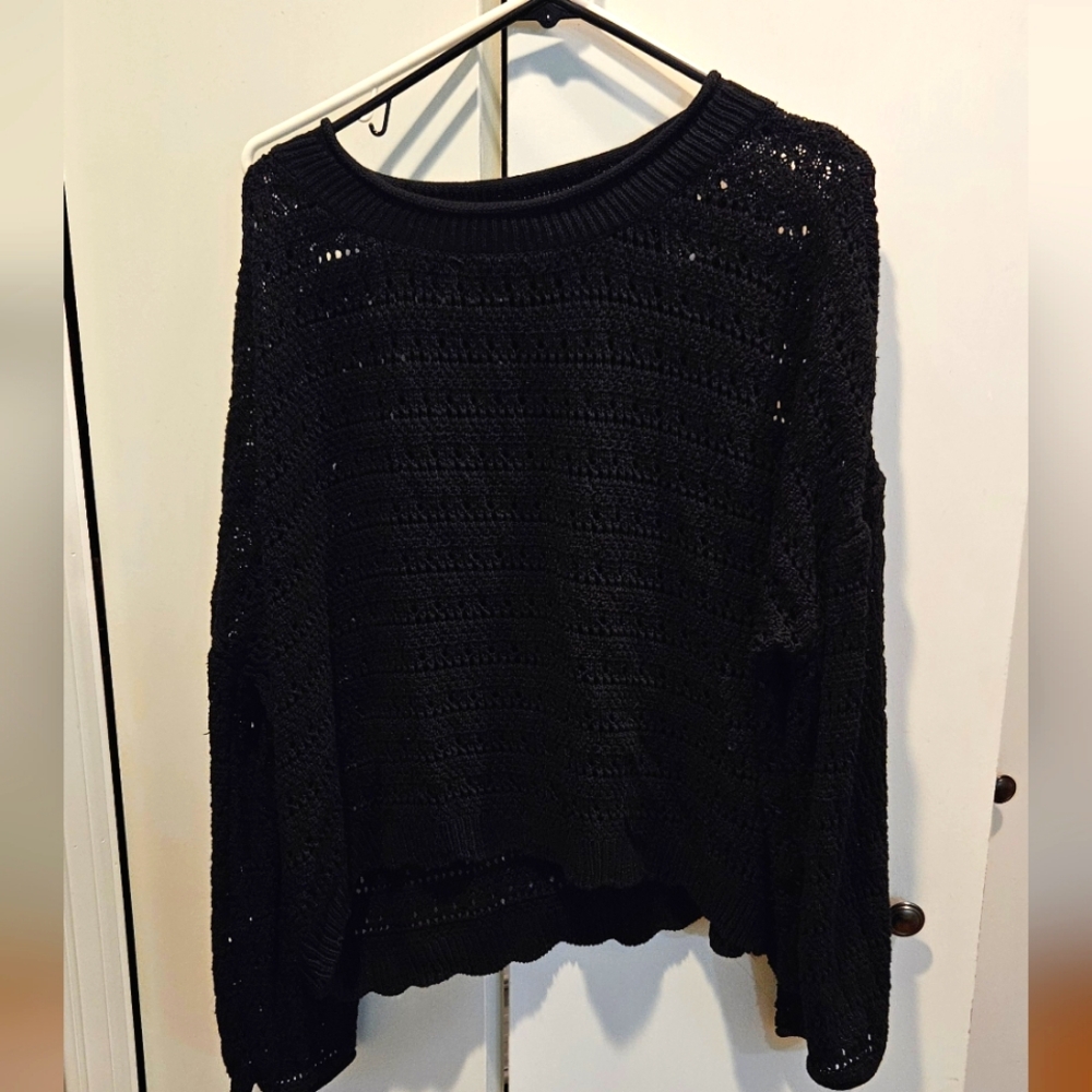 Bloom Chic crocheted sweater size 18-20